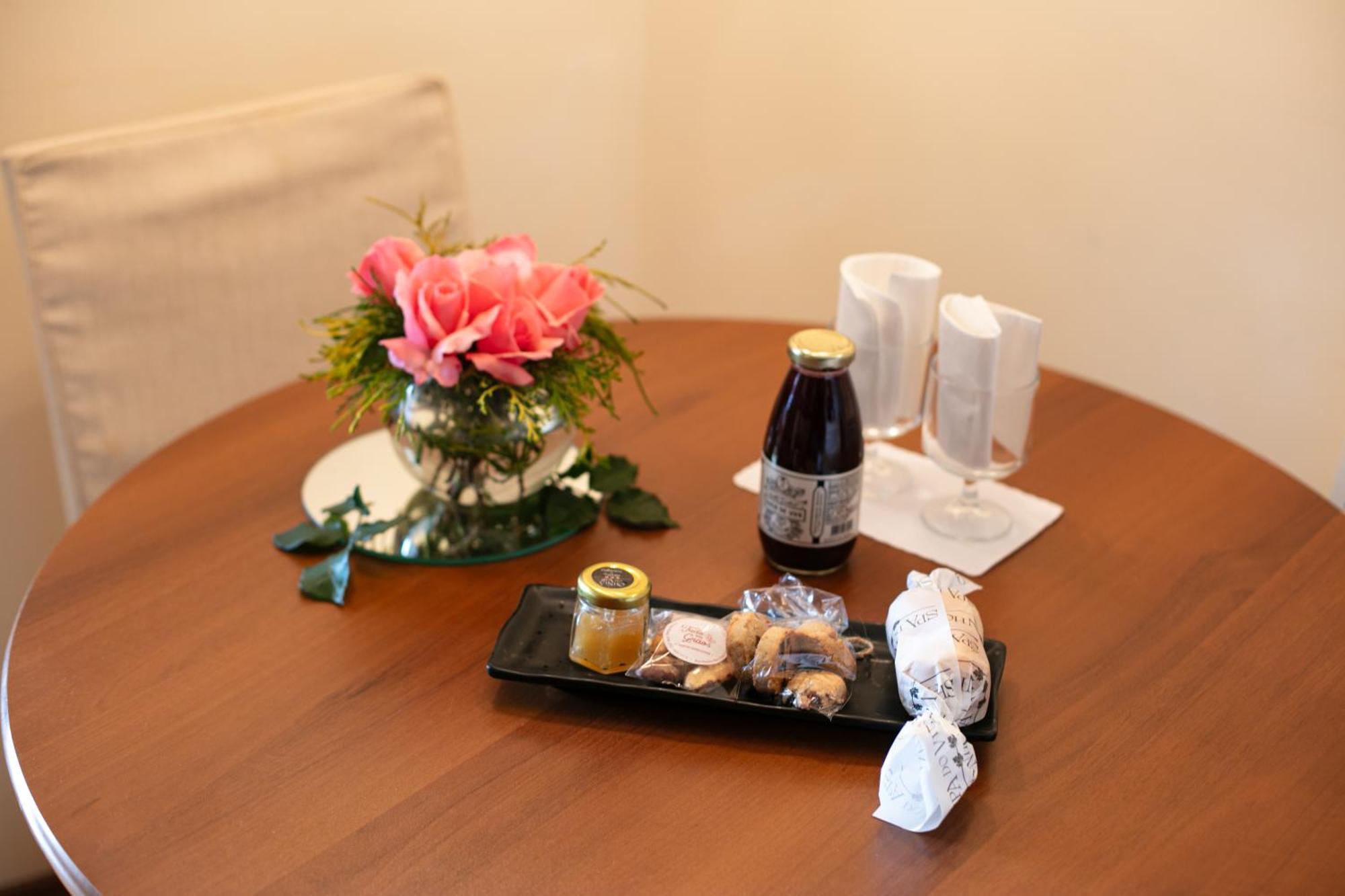 Spa Do Vinho Condominio Vitivinicola Bento Gonçalves Exteriér fotografie A bottle of Kirin Ichiban Shibori