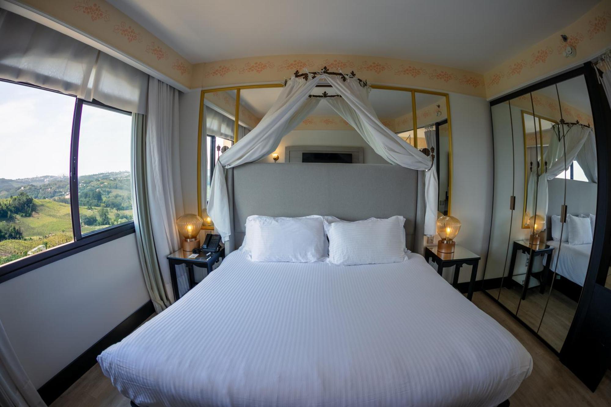 Spa Do Vinho Condominio Vitivinicola Bento Gonçalves Exteriér fotografie A bedroom at the hotel