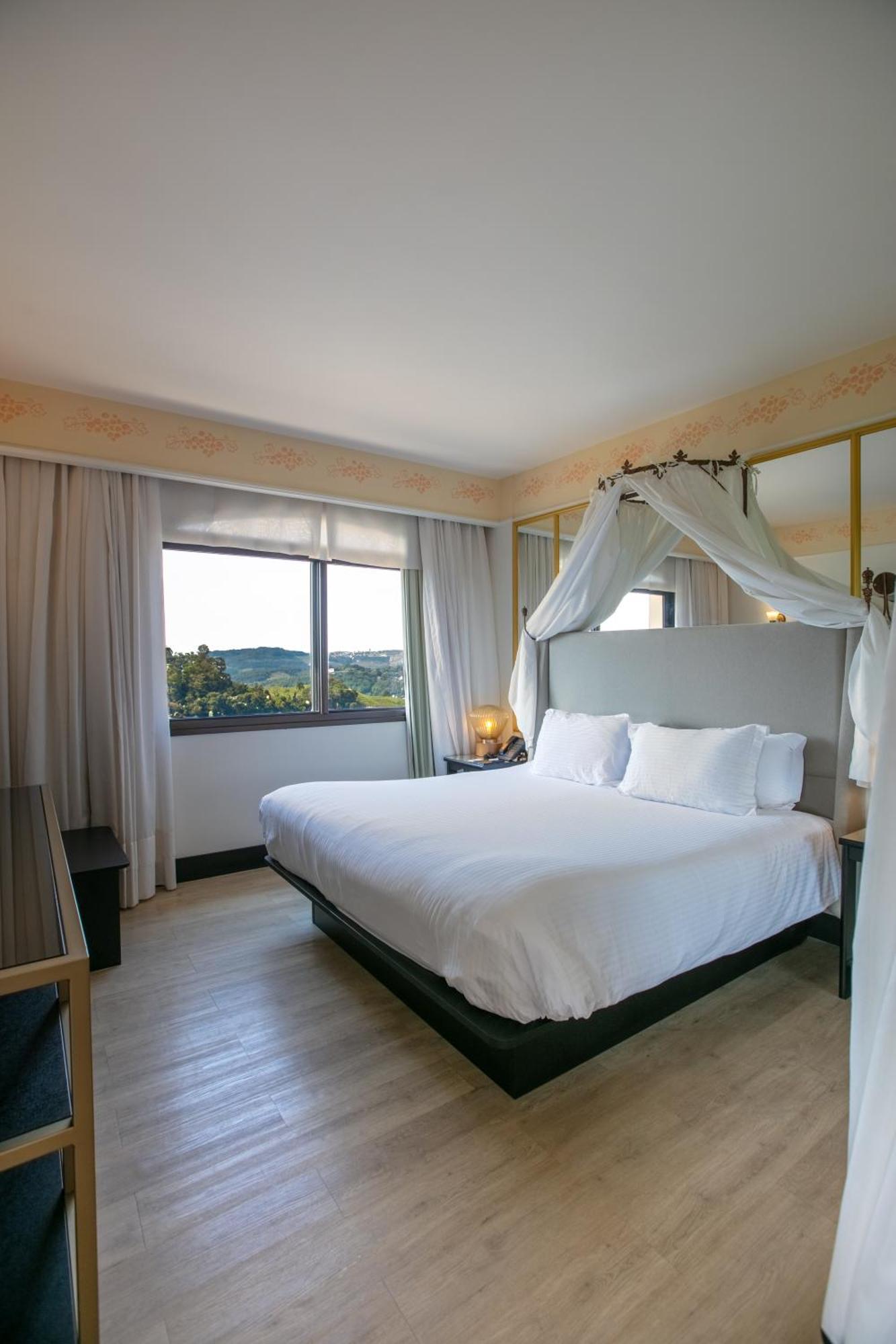 Spa Do Vinho Condominio Vitivinicola Bento Gonçalves Exteriér fotografie A room at the hotel